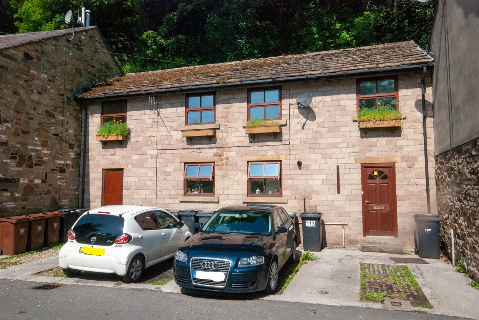113 Dyehouse Lane, New Mills, High Peak